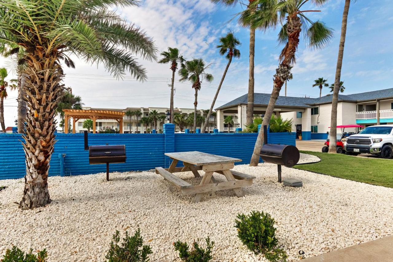 Captains Quarters Inn Port Aransas Exterior photo